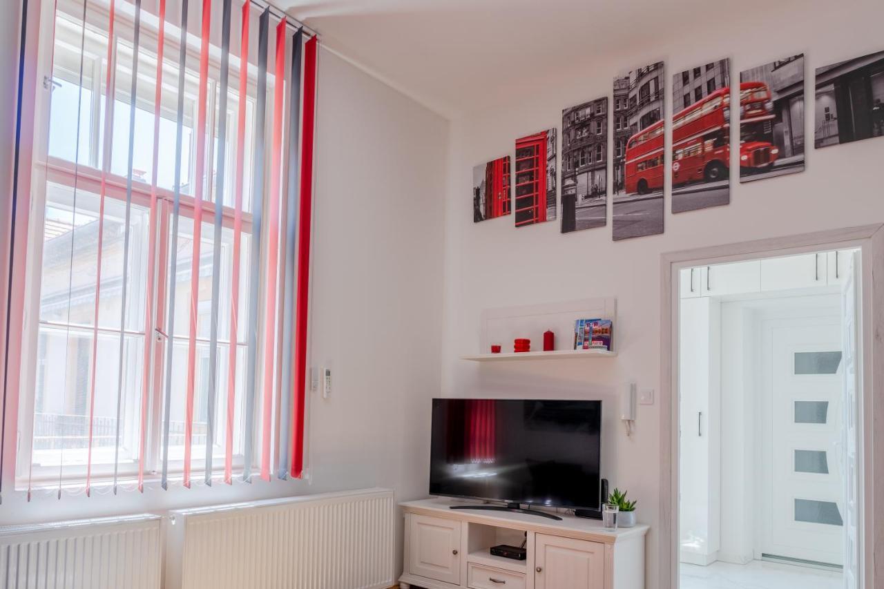 Apartmán Biztos Kucko Segedín Exteriér fotografie